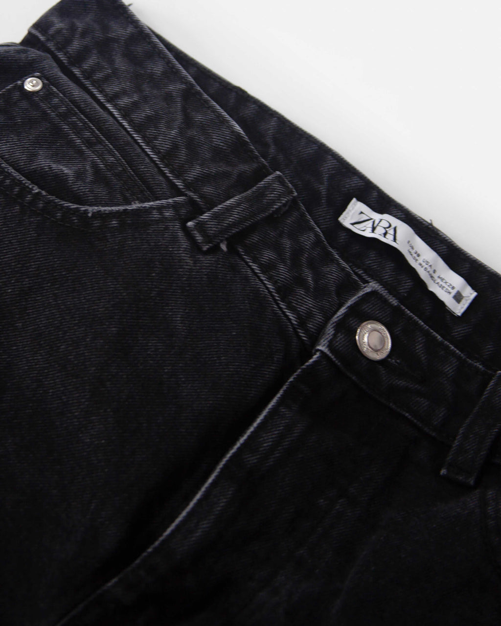 Zara cierne rifle, 38