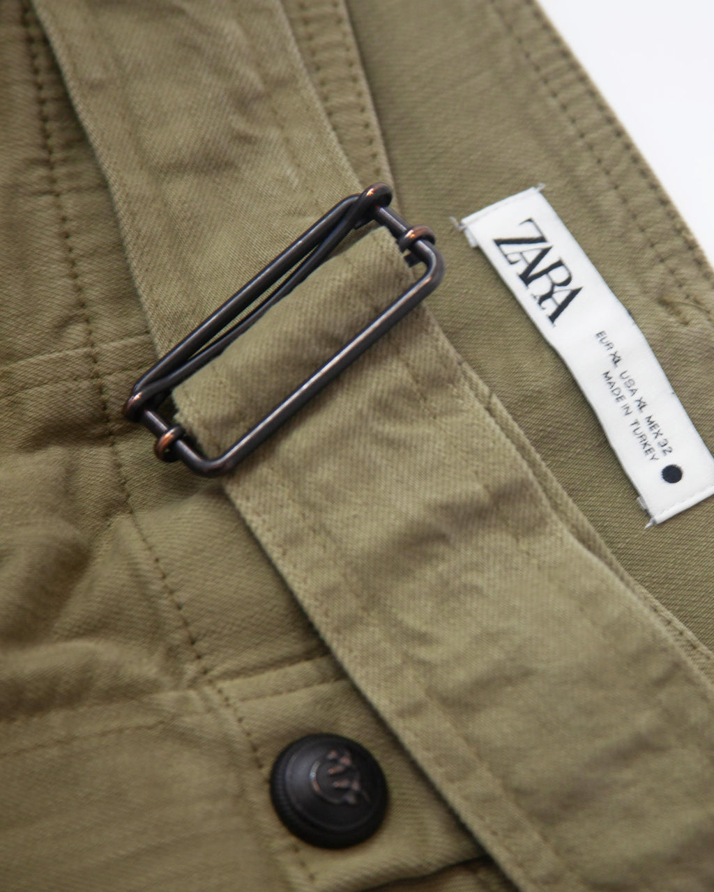Khaki krátke nohavice Zara, XL