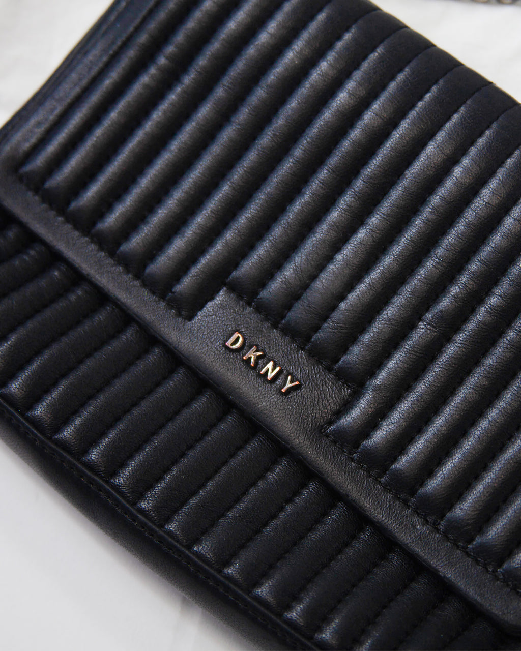 Kožená kabelka DKNY čierna